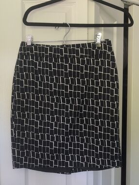 Ann Taylor Black and White Grid-Print Pencil Skirt